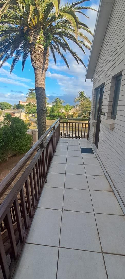 To Let 1 Bedroom Property for Rent in Summerstrand Eastern Cape